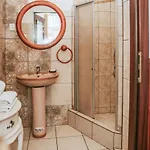 Beautiful In With Wifi Apartment