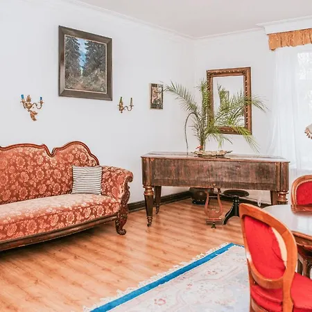 In With Wifi Lägenhet *